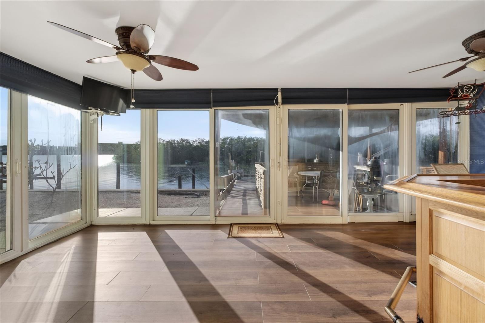 Listing photo id 6 for 1421 Sea Gull Drive S