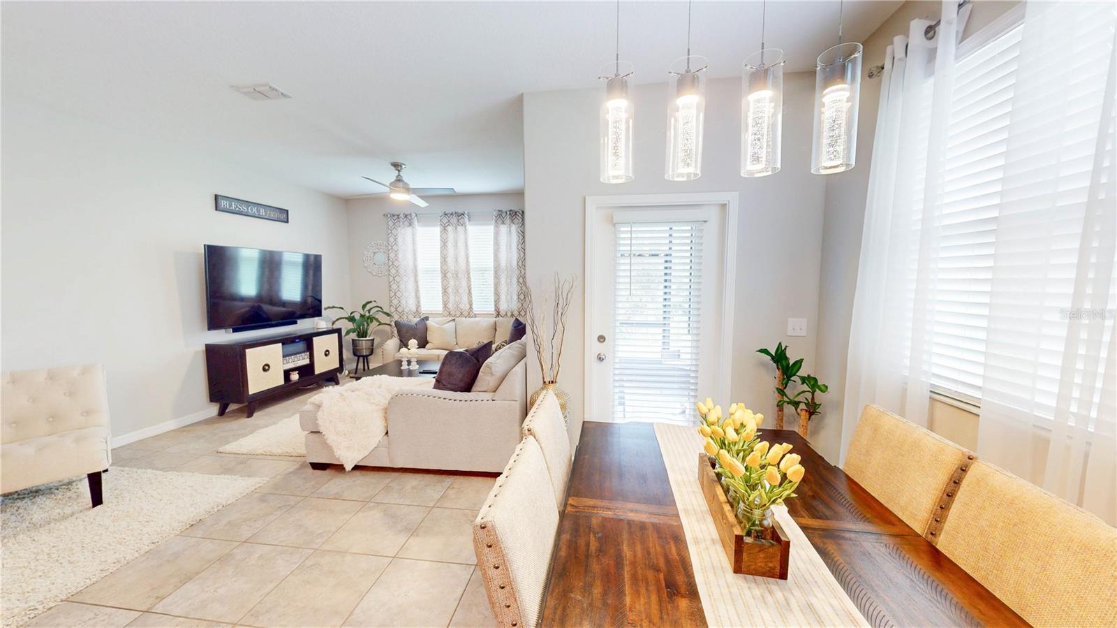 Image 11 of 30 For 9776 Pembrooke Pines Drive