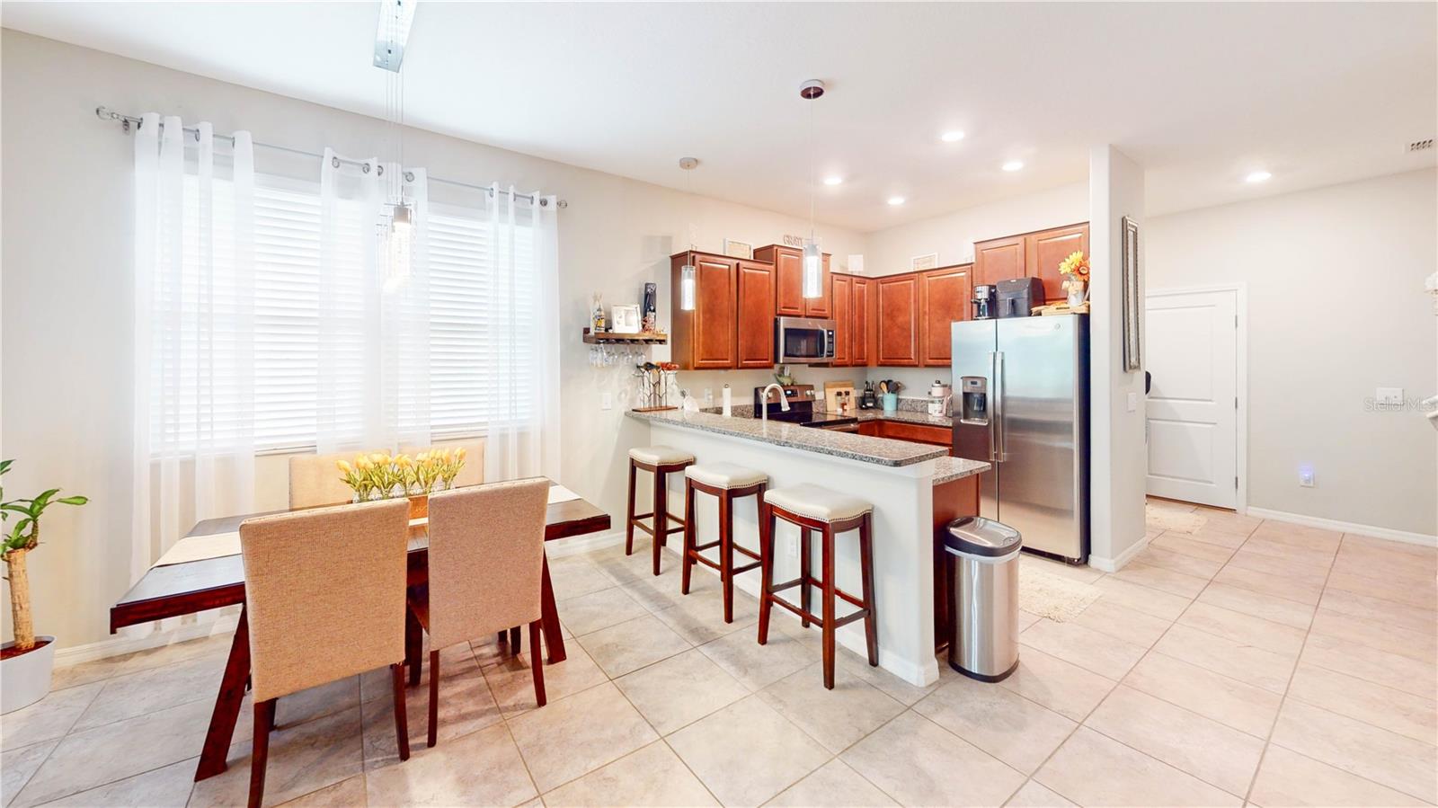 Image 14 of 30 For 9776 Pembrooke Pines Drive