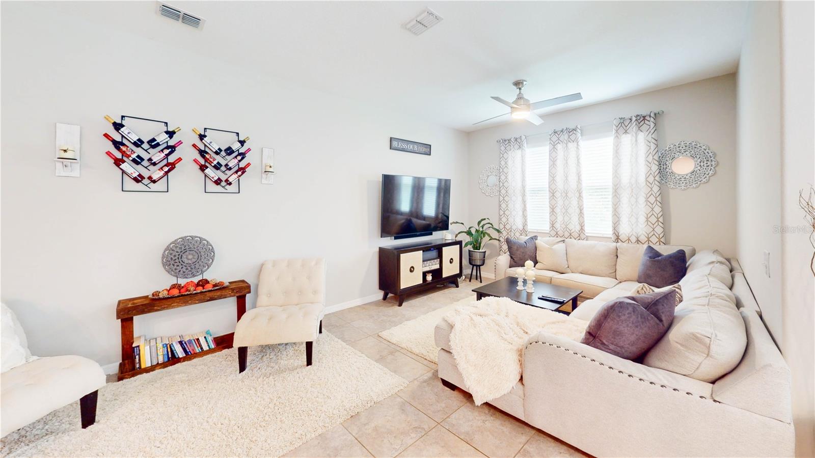 Image 7 of 30 For 9776 Pembrooke Pines Drive