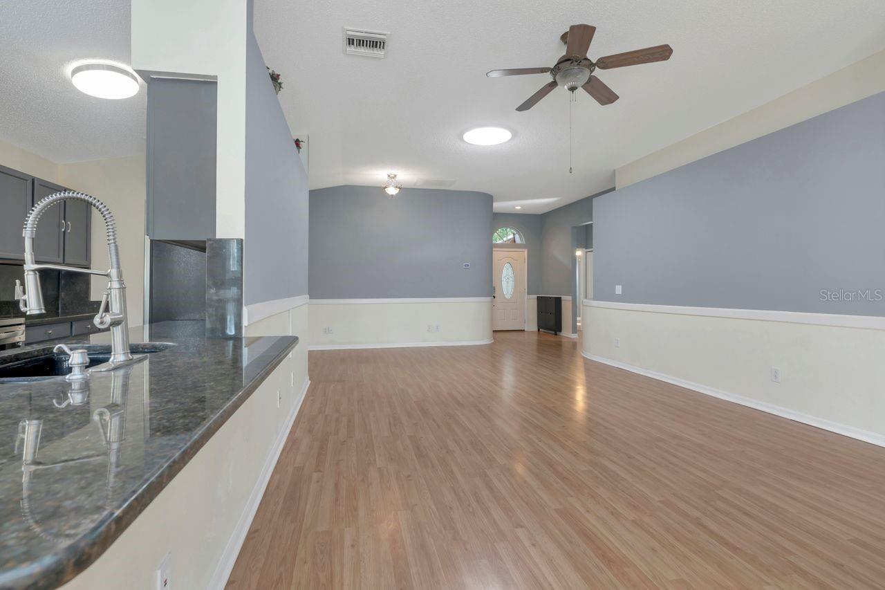 Image 10 of 52 For 19519 Morden Blush Drive