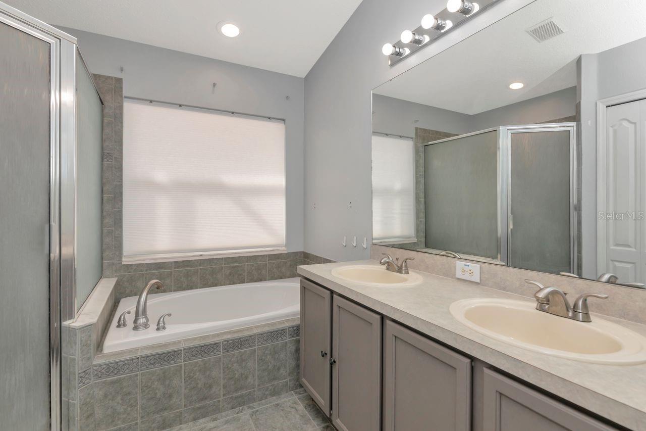 Image 21 of 52 For 19519 Morden Blush Drive