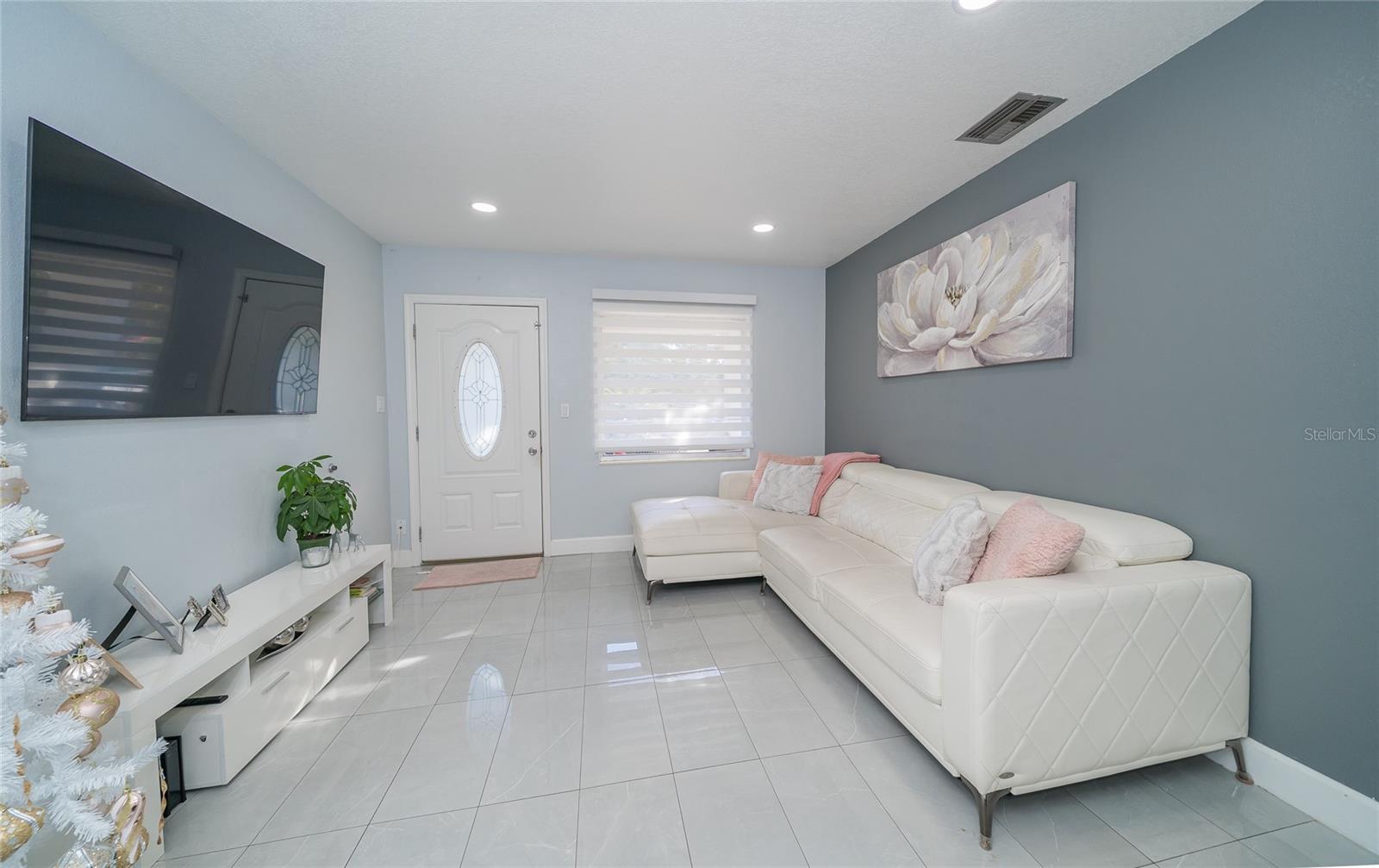 Image 10 of 48 For 710 114th Avenue