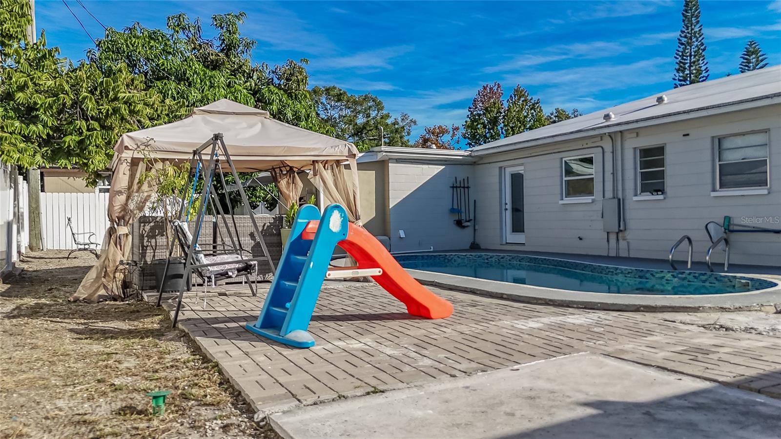 Image 29 of 48 For 710 114th Avenue