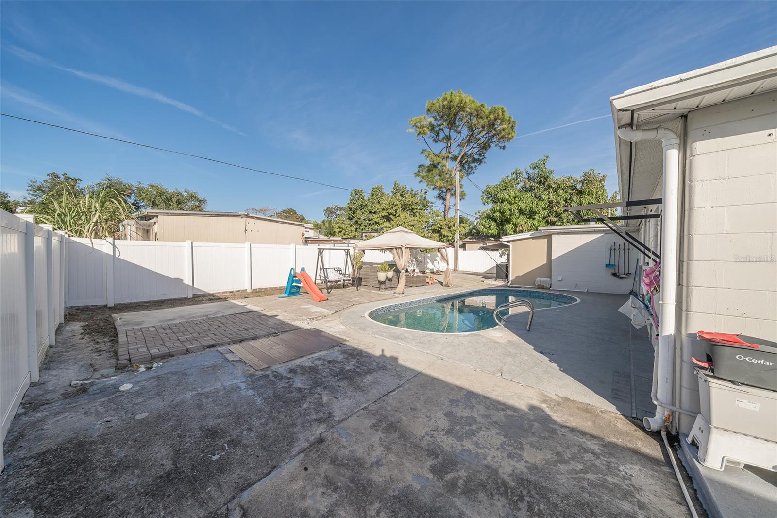 Image 31 of 48 For 710 114th Avenue