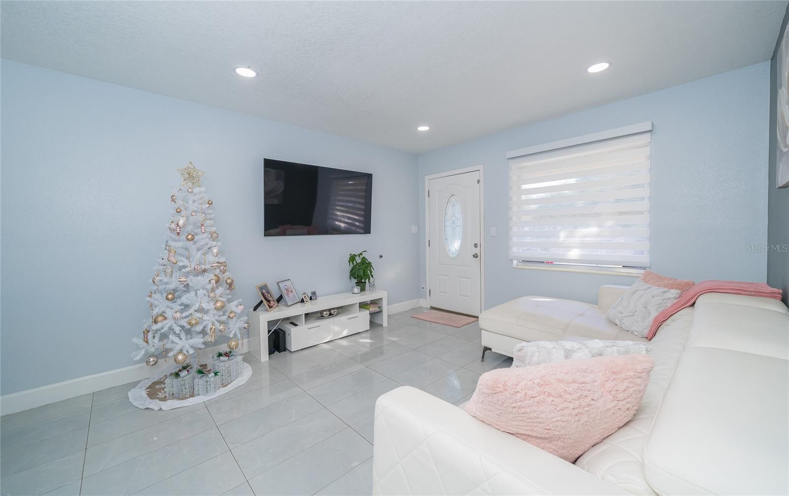 Image 9 of 48 For 710 114th Avenue