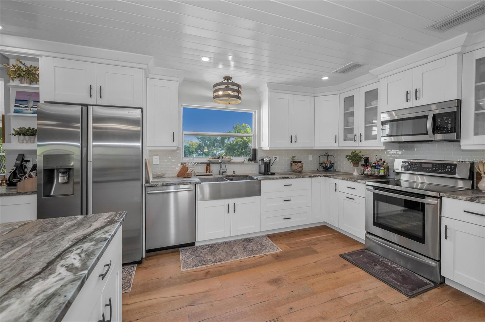 Image 14 of 87 For 110 Carlyle Circle