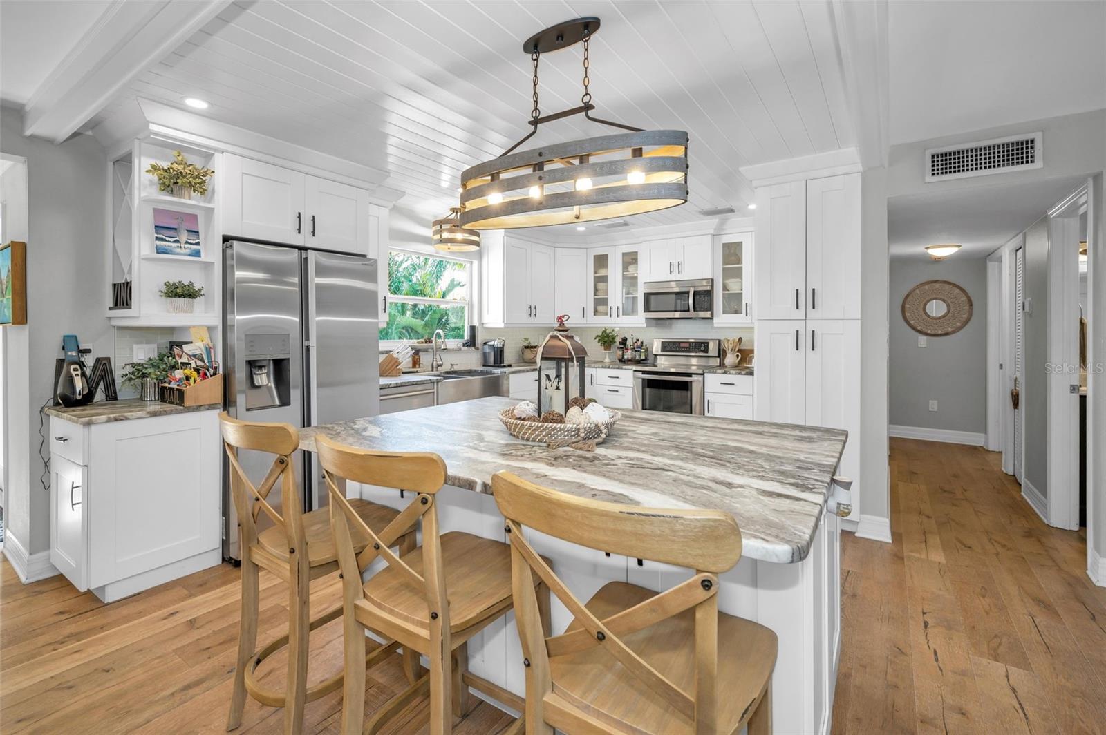 Image 18 of 87 For 110 Carlyle Circle