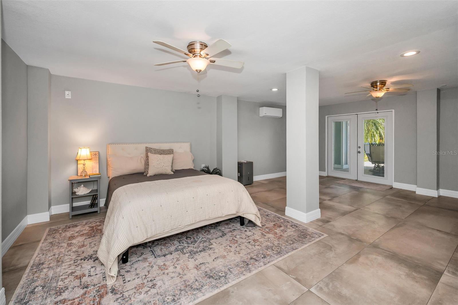 Image 38 of 87 For 110 Carlyle Circle