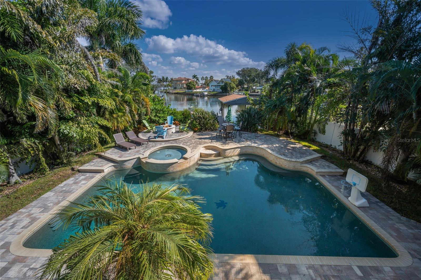 Image 42 of 87 For 110 Carlyle Circle