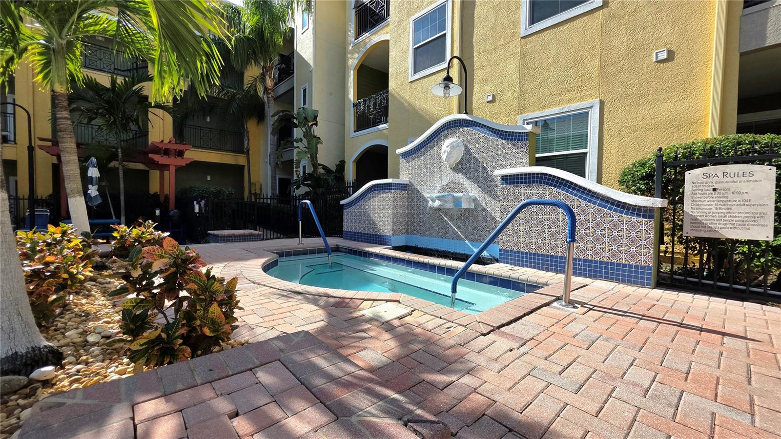 Listing photo id 48 for 2010 Palm Avenue 14304