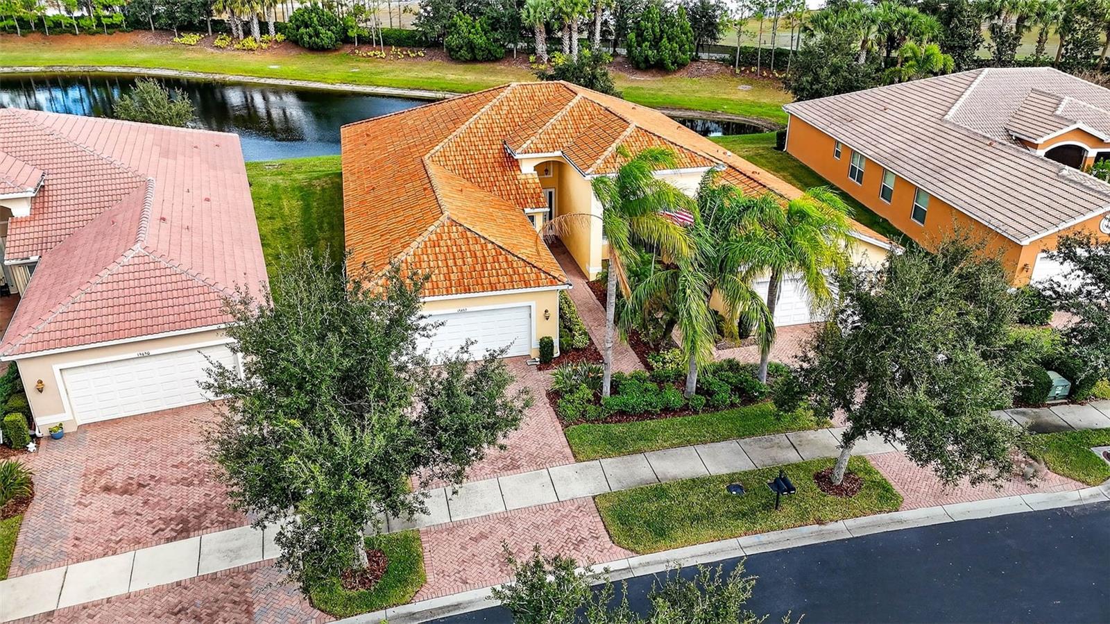 Details for 15652 Aurora Lake Circle, WIMAUMA, FL 33598