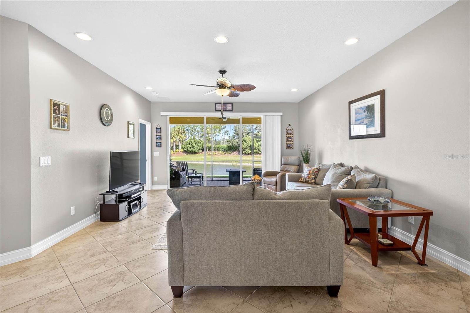 Image 7 of 63 For 15652 Aurora Lake Circle