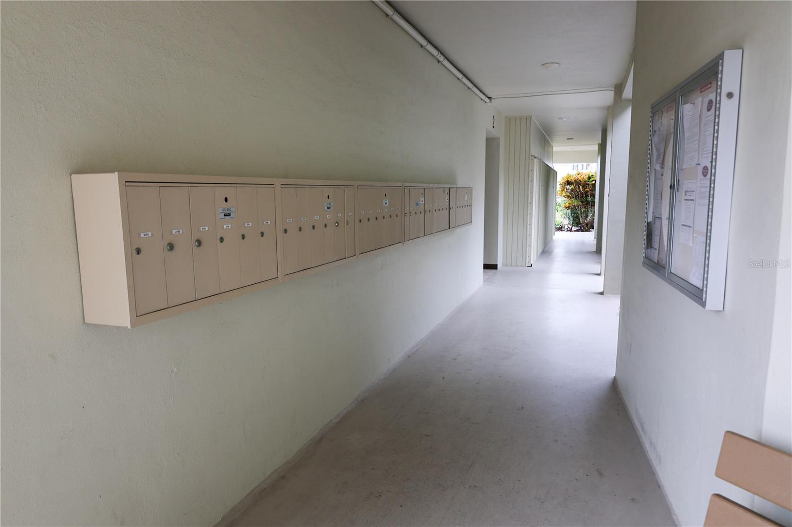 Image 19 of 37 For 2700 Bayshore Boulevard 2105