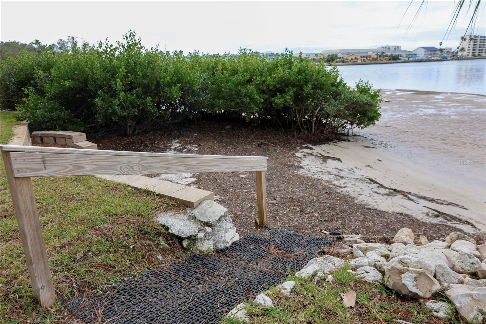 Image 23 of 37 For 2700 Bayshore Boulevard 2105