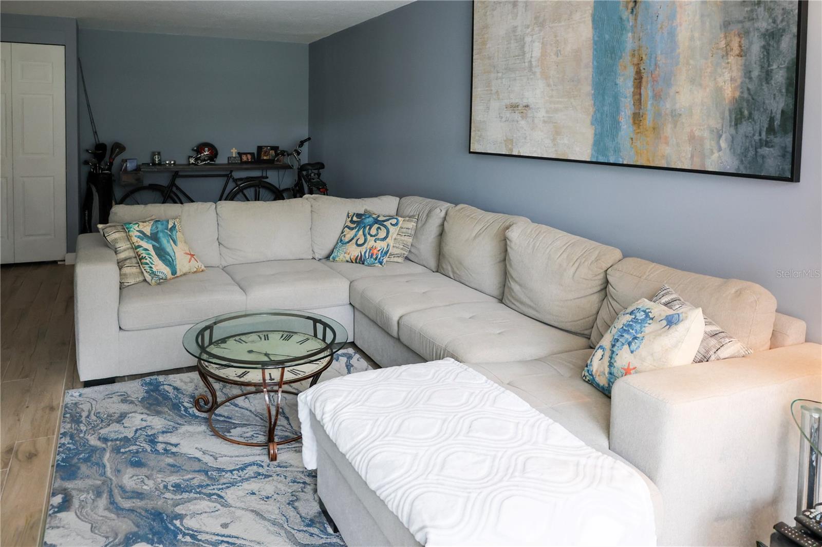 Image 7 of 37 For 2700 Bayshore Boulevard 2105