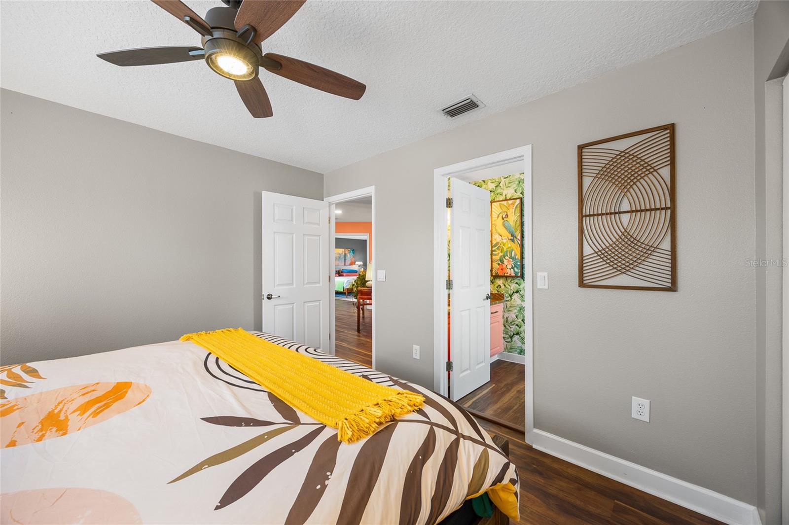 Image 31 of 54 For 5801 Cay Cove Court