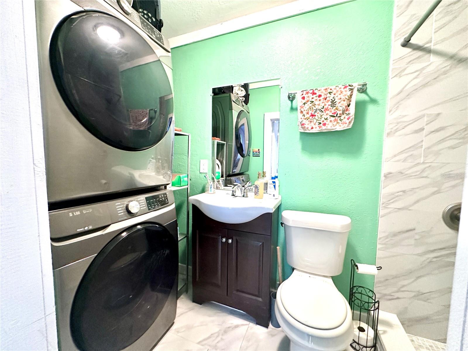 Image 19 of 26 For 762 Paris Avenue S