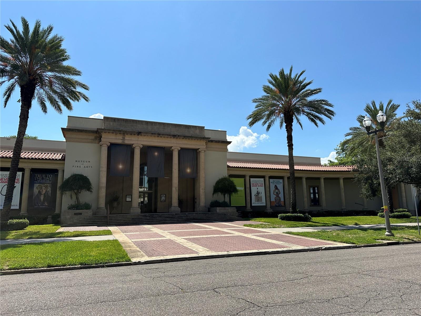 Image 26 of 26 For 762 Paris Avenue S