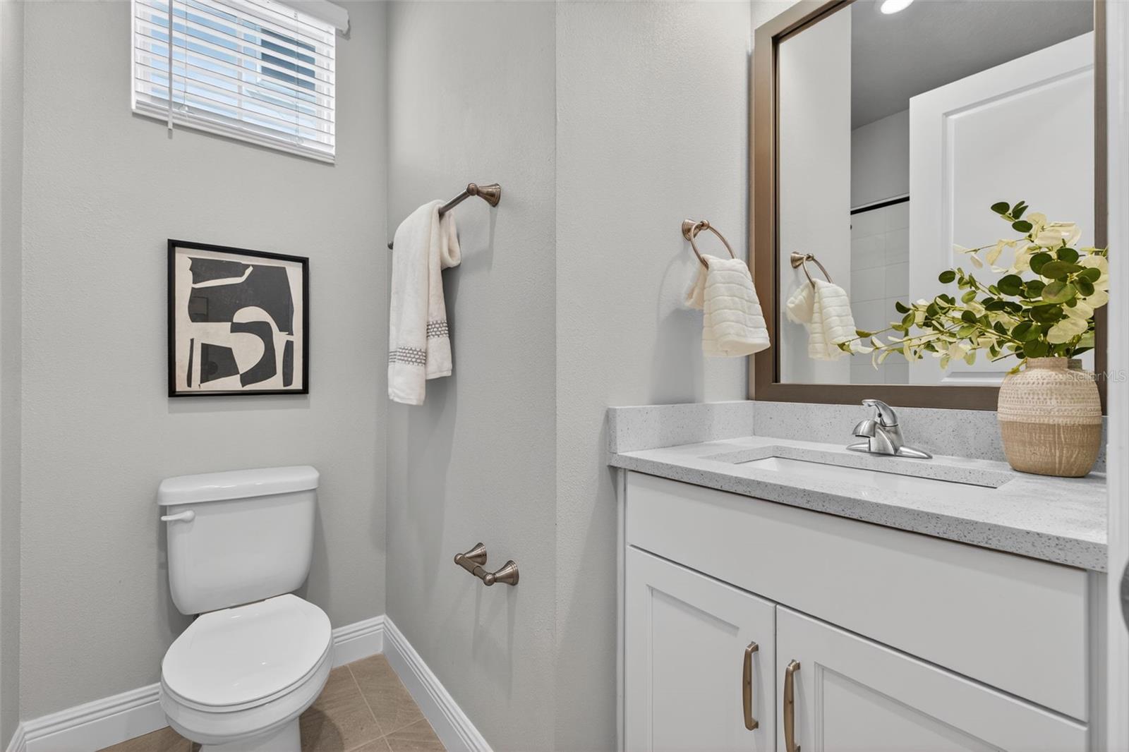 Image 11 of 53 For 810 32nd Avenue N