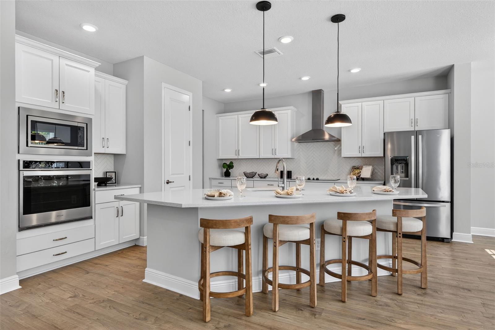 Image 14 of 53 For 810 32nd Avenue N