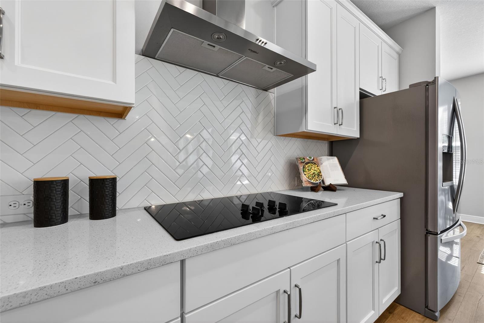 Image 17 of 53 For 810 32nd Avenue N