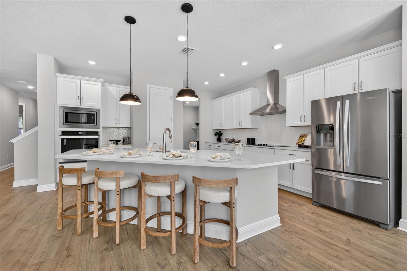 Image 19 of 53 For 810 32nd Avenue N