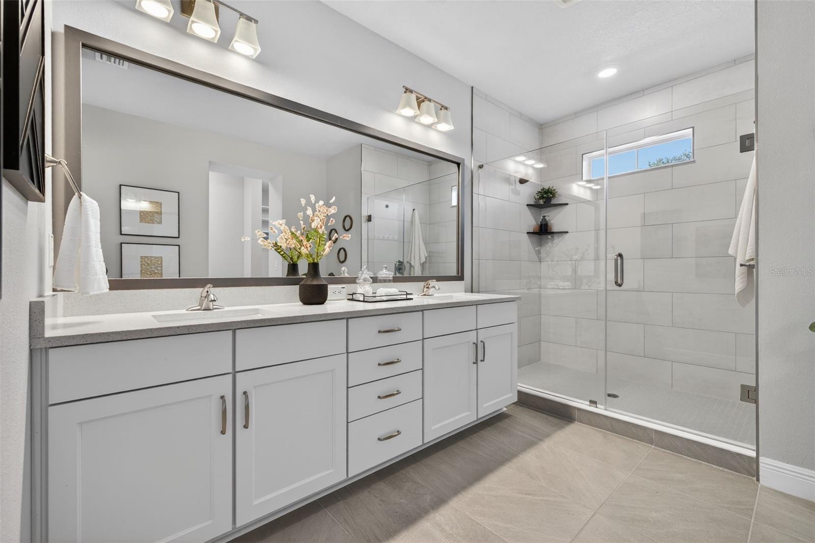 Image 40 of 53 For 810 32nd Avenue N