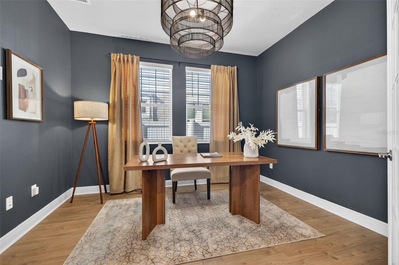 Image 9 of 53 For 810 32nd Avenue N