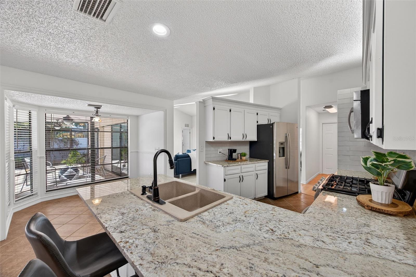 Image 19 of 49 For 1609 Shady Leaf Drive