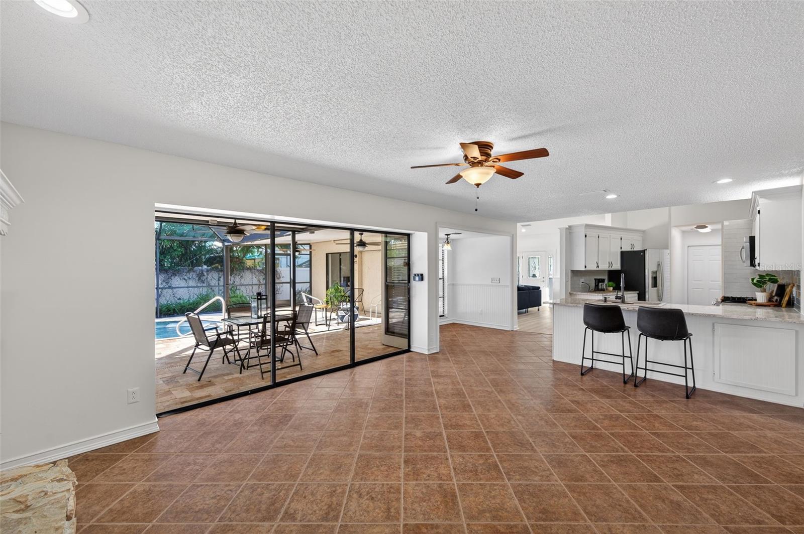 Image 22 of 49 For 1609 Shady Leaf Drive