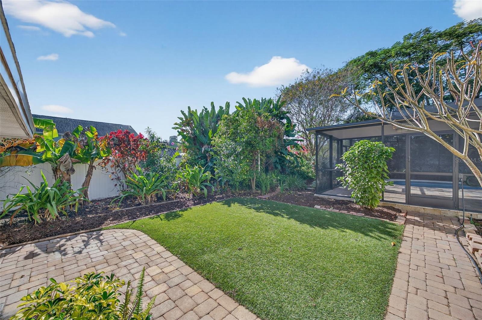 Image 4 of 49 For 1609 Shady Leaf Drive