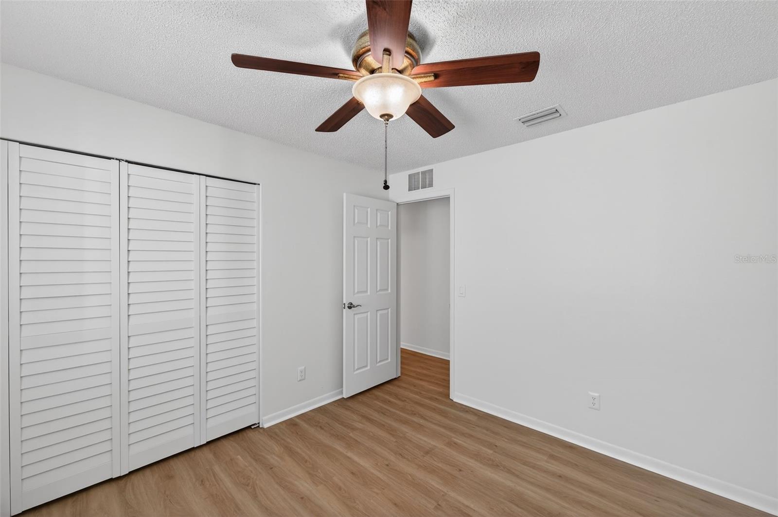 Image 40 of 49 For 1609 Shady Leaf Drive