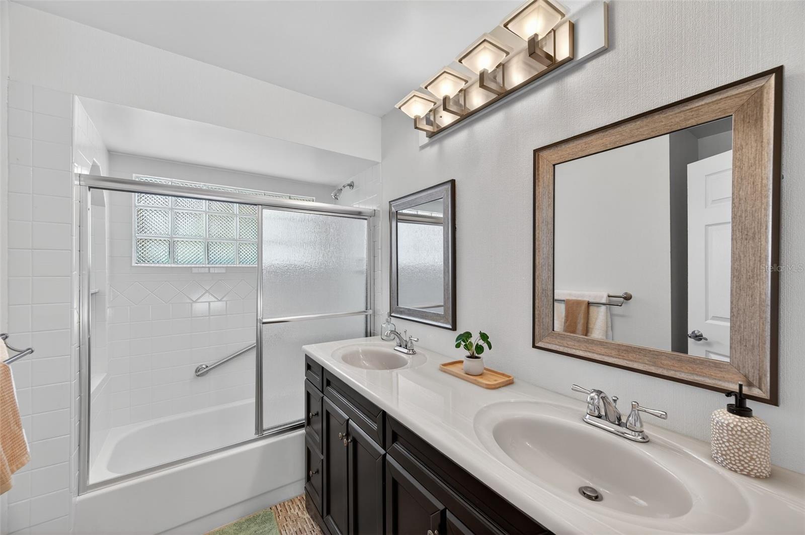 Image 45 of 49 For 1609 Shady Leaf Drive