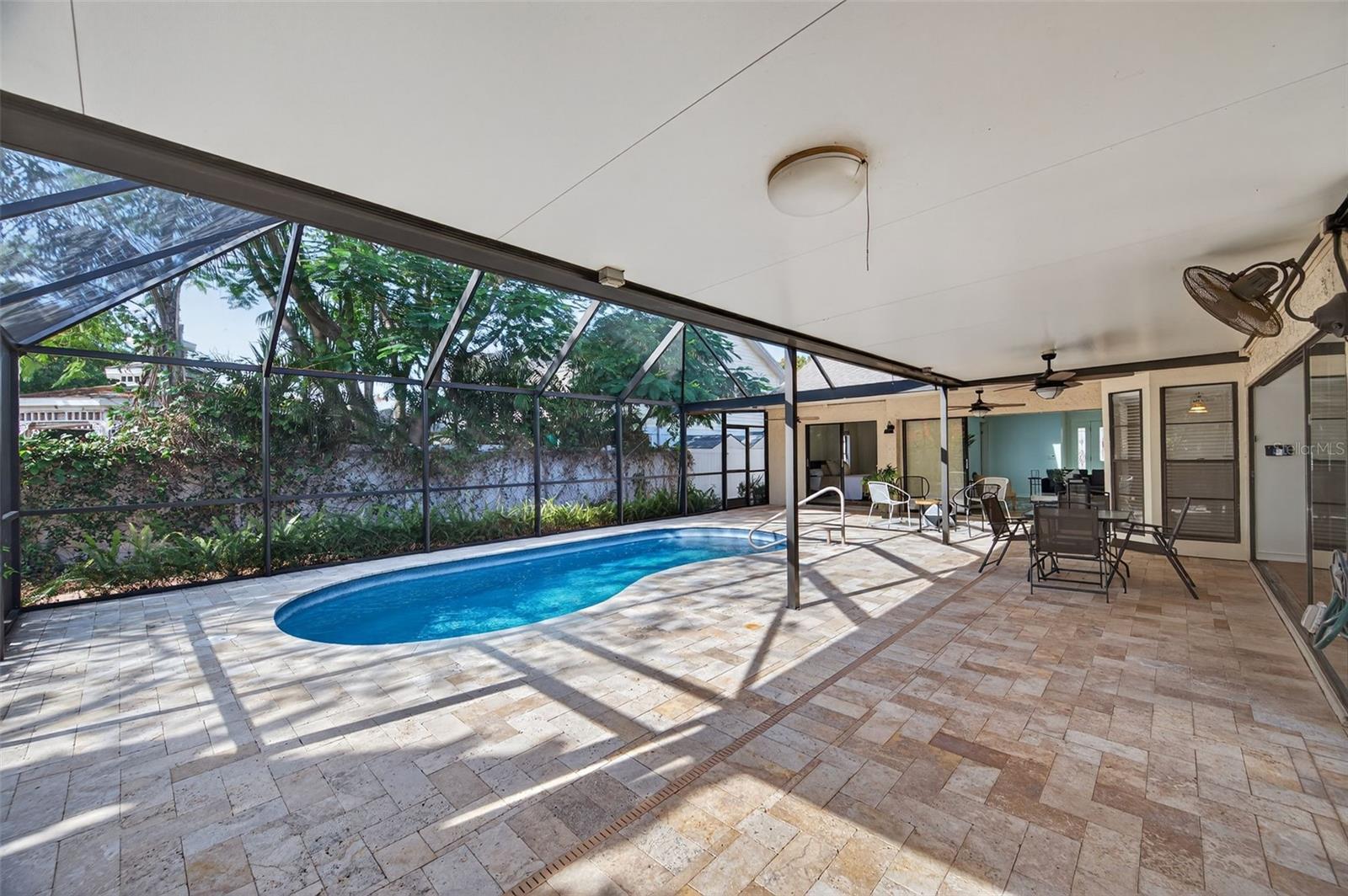 Image 7 of 49 For 1609 Shady Leaf Drive