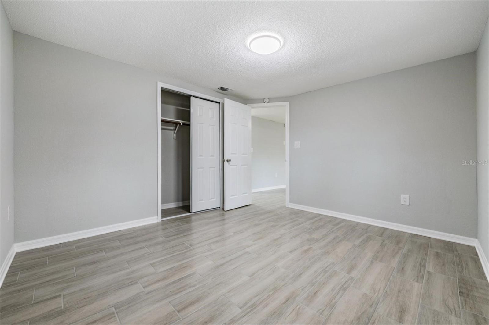 Image 12 of 31 For 7806 Butler Avenue