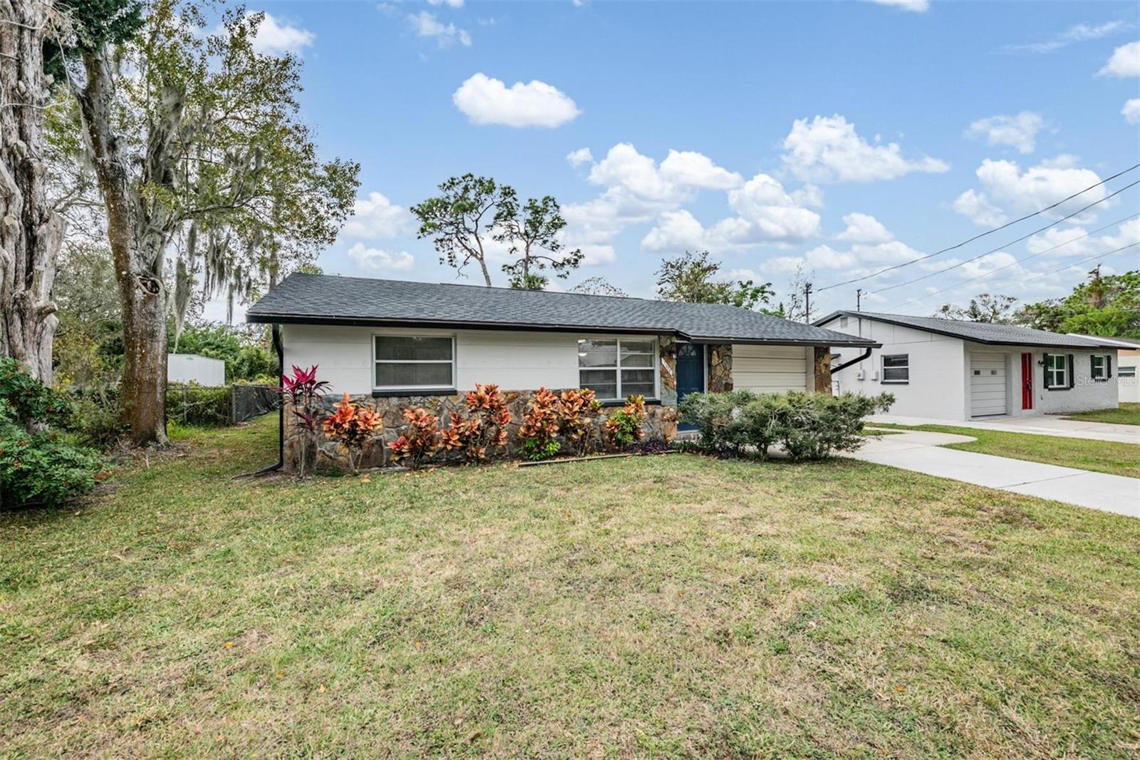 Image 28 of 31 For 7806 Butler Avenue