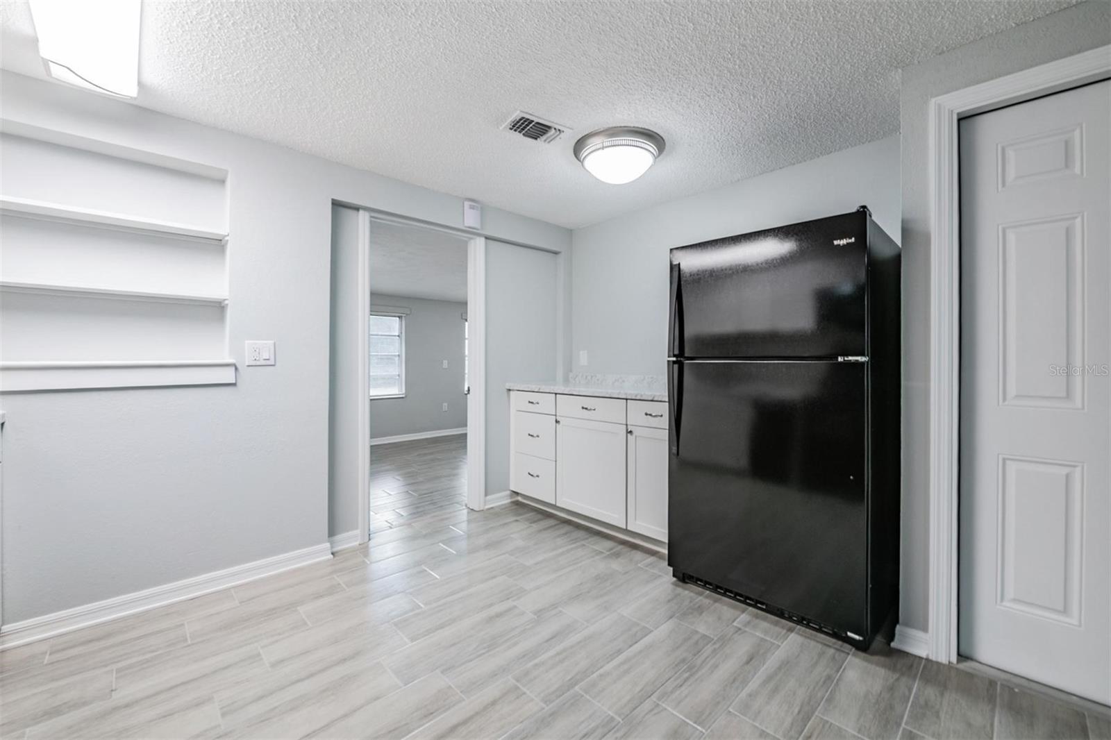 Image 9 of 31 For 7806 Butler Avenue