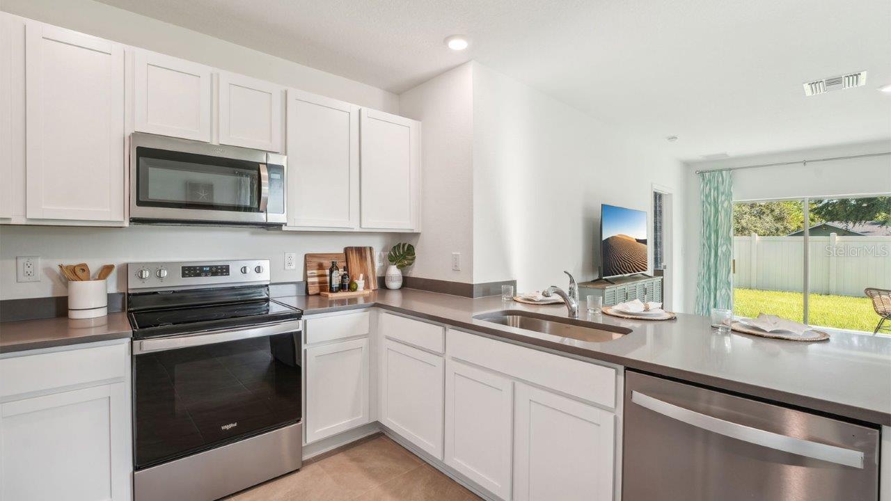 Image 5 of 21 For 32909 Osprey Peak Way