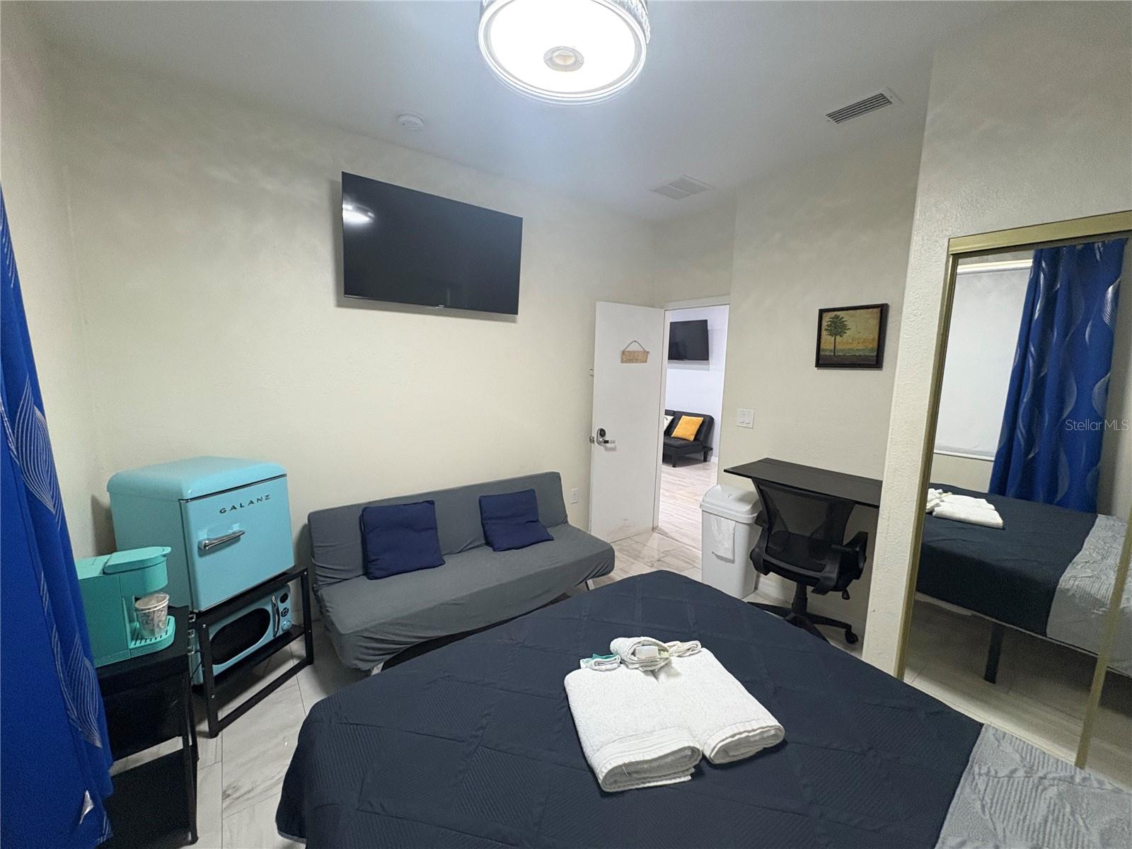 Image 13 of 26 For 3715 Valley Tree Drive