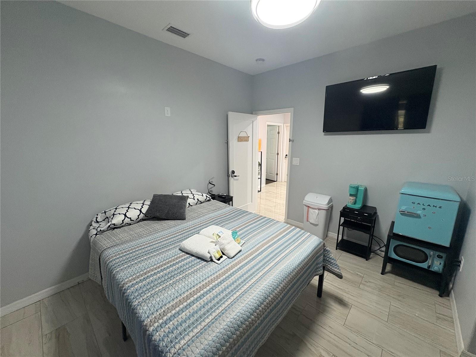 Image 17 of 26 For 3715 Valley Tree Drive