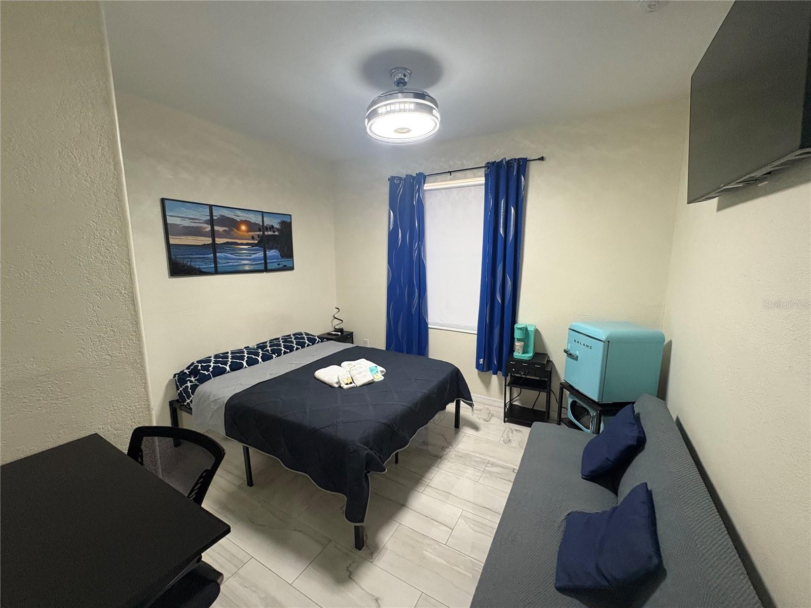 Image 21 of 26 For 3715 Valley Tree Drive