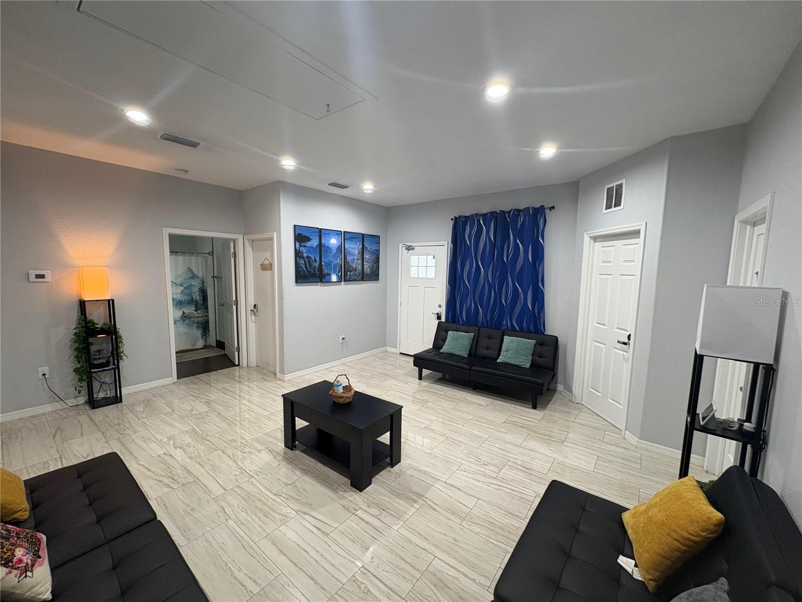 Image 5 of 26 For 3715 Valley Tree Drive