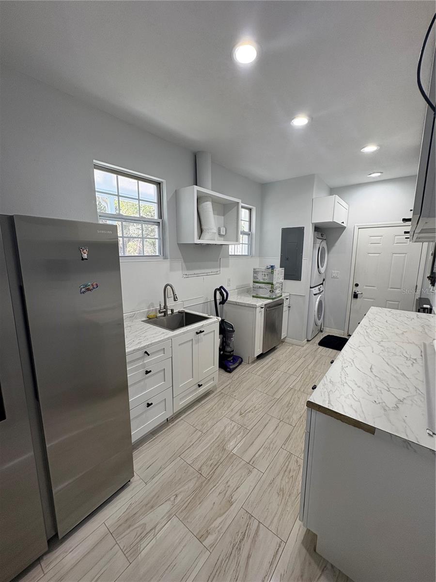 Image 9 of 26 For 3715 Valley Tree Drive