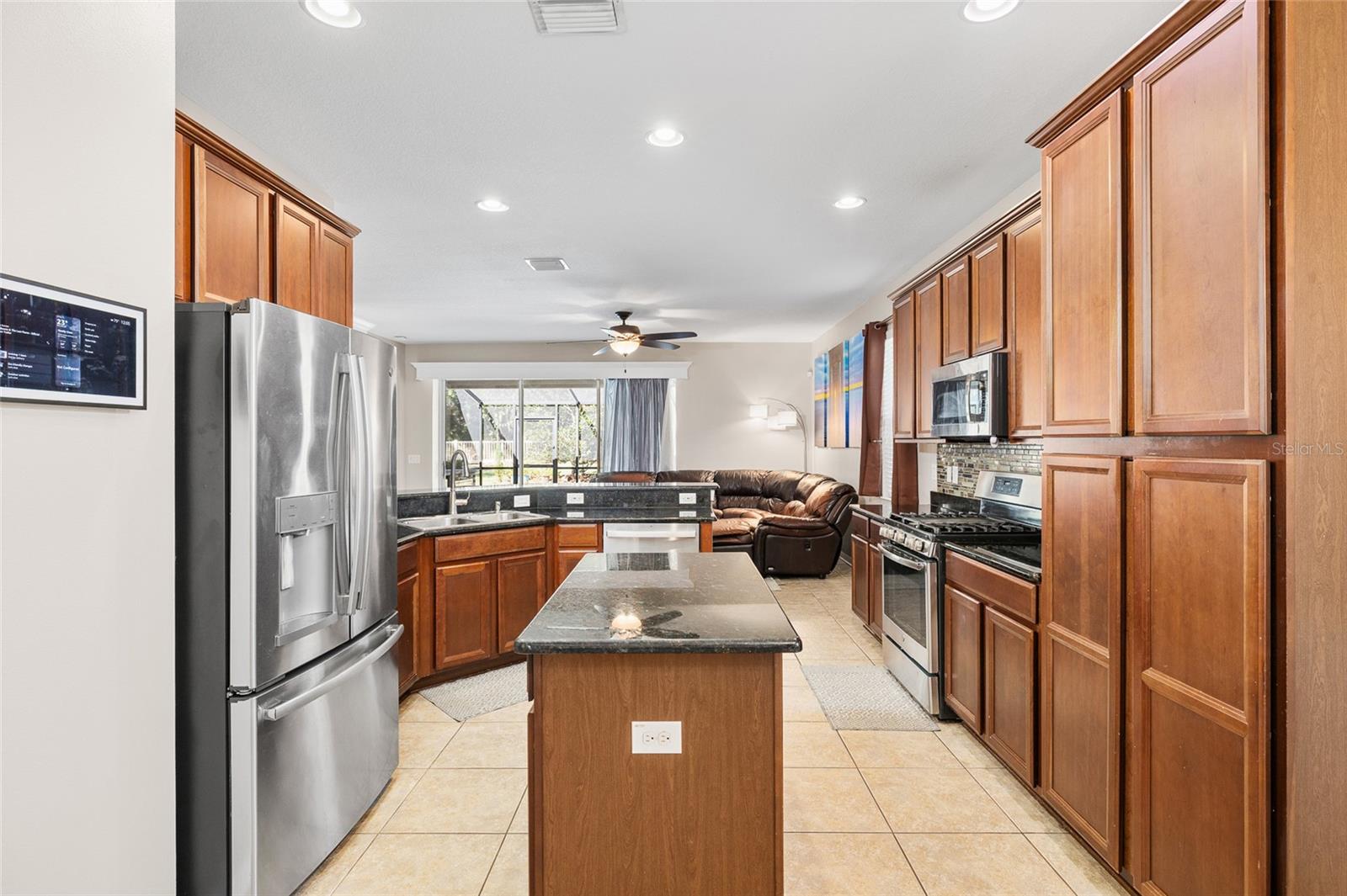 Image 10 of 56 For 17425 New Cross Circle