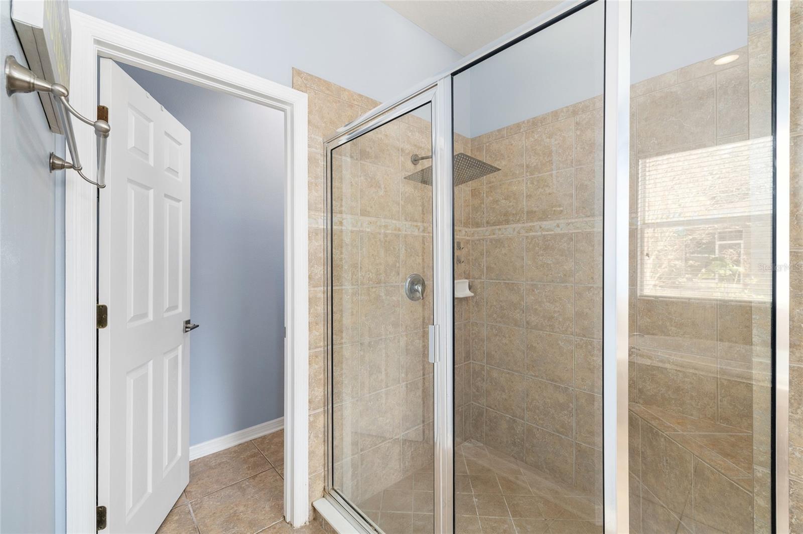 Image 24 of 56 For 17425 New Cross Circle