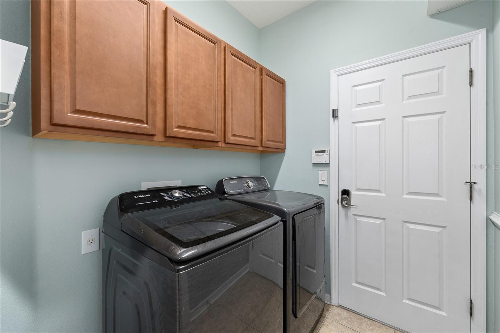 Image 33 of 56 For 17425 New Cross Circle