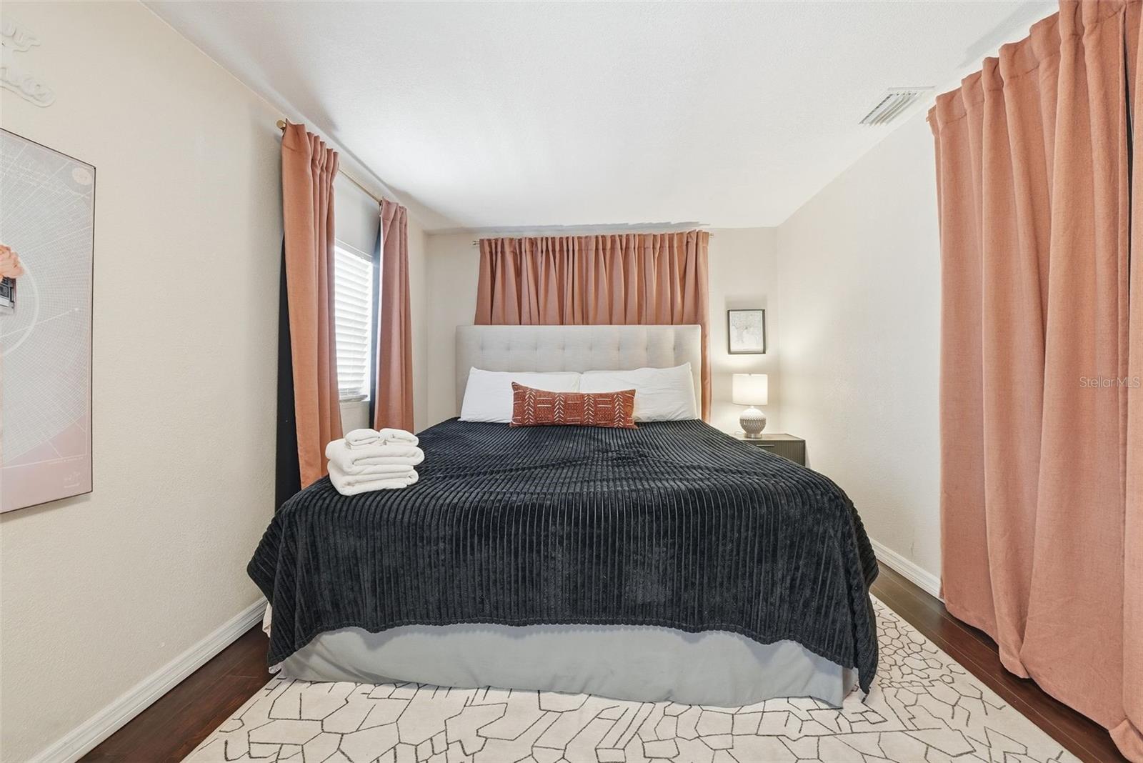 Image 16 of 35 For 4313 Main Street