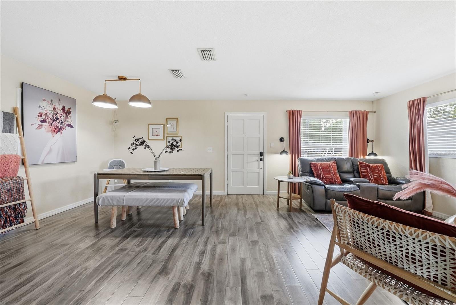 Image 3 of 35 For 4313 Main Street