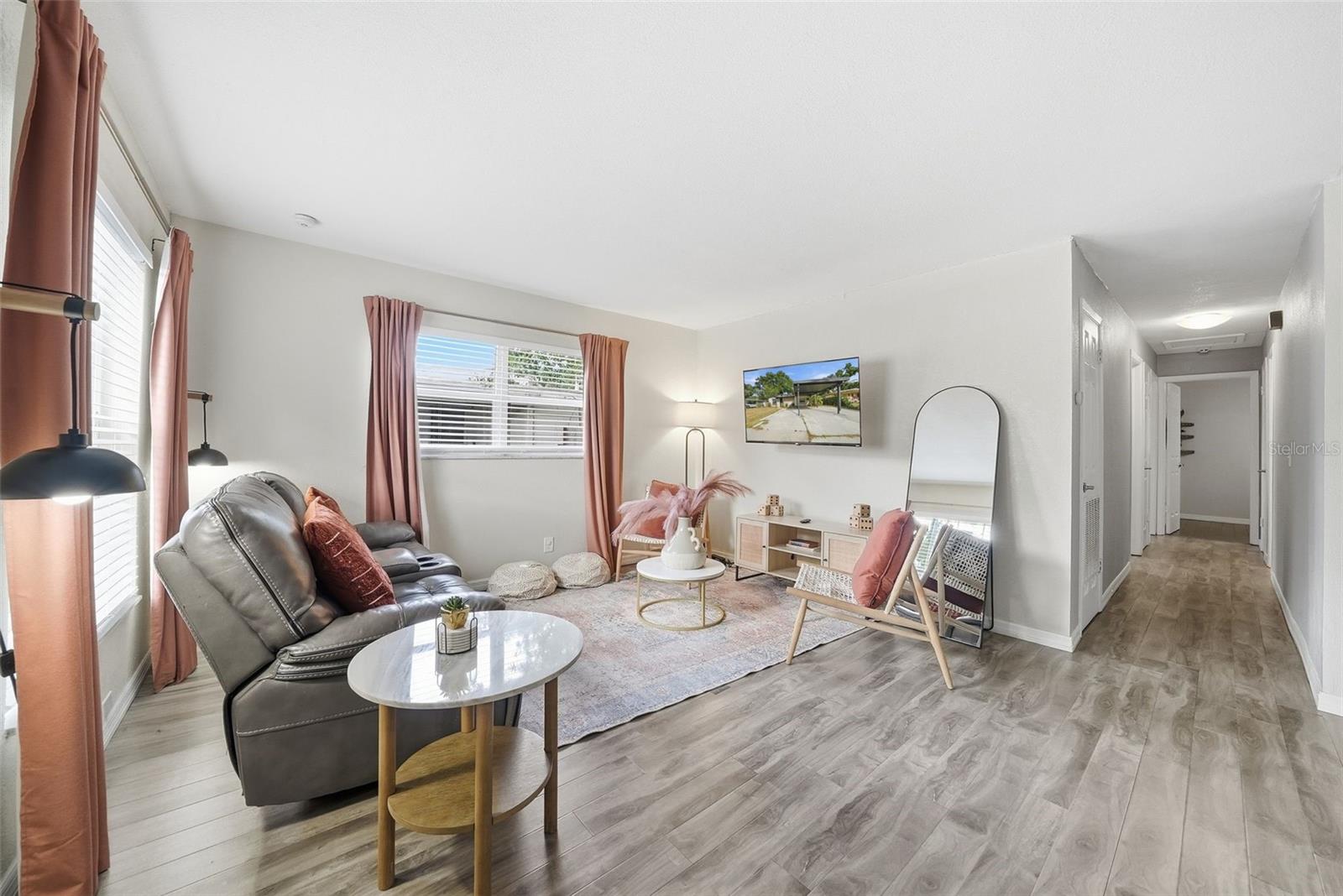 Image 5 of 35 For 4313 Main Street